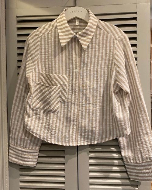 Camisa de lino rayada con bolsillos BEIGE