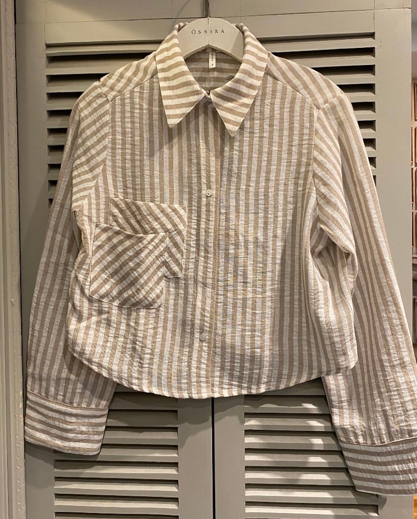 Camisa de lino rayada con bolsillos BEIGE