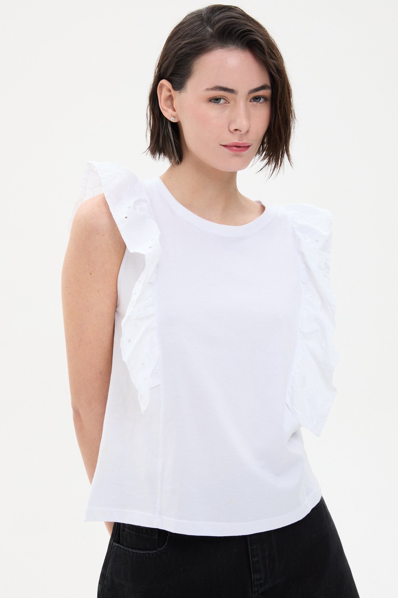 Musculosa con volado de broderie BLANCO