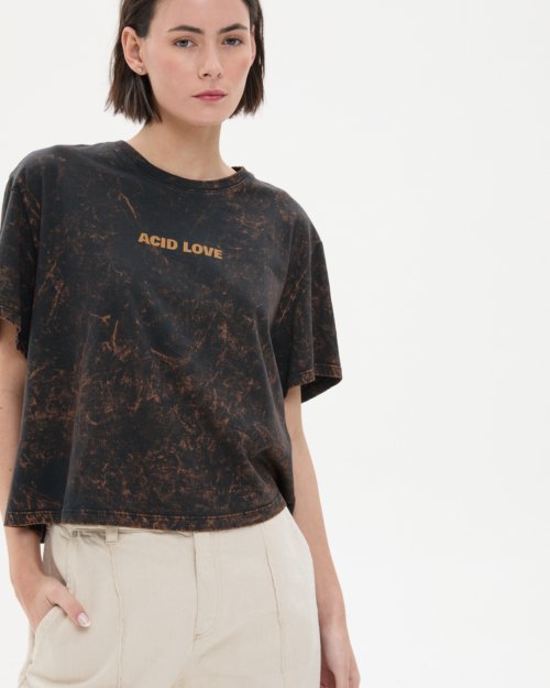 Remera con lavado y estampa Acid Love COBRE