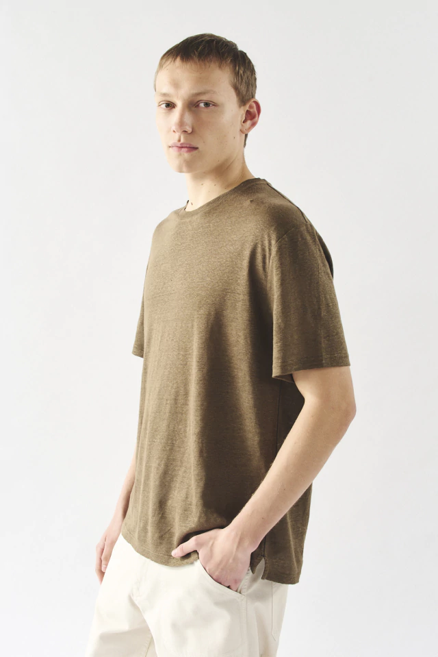 Remera lino OLIVA - Imagen 2