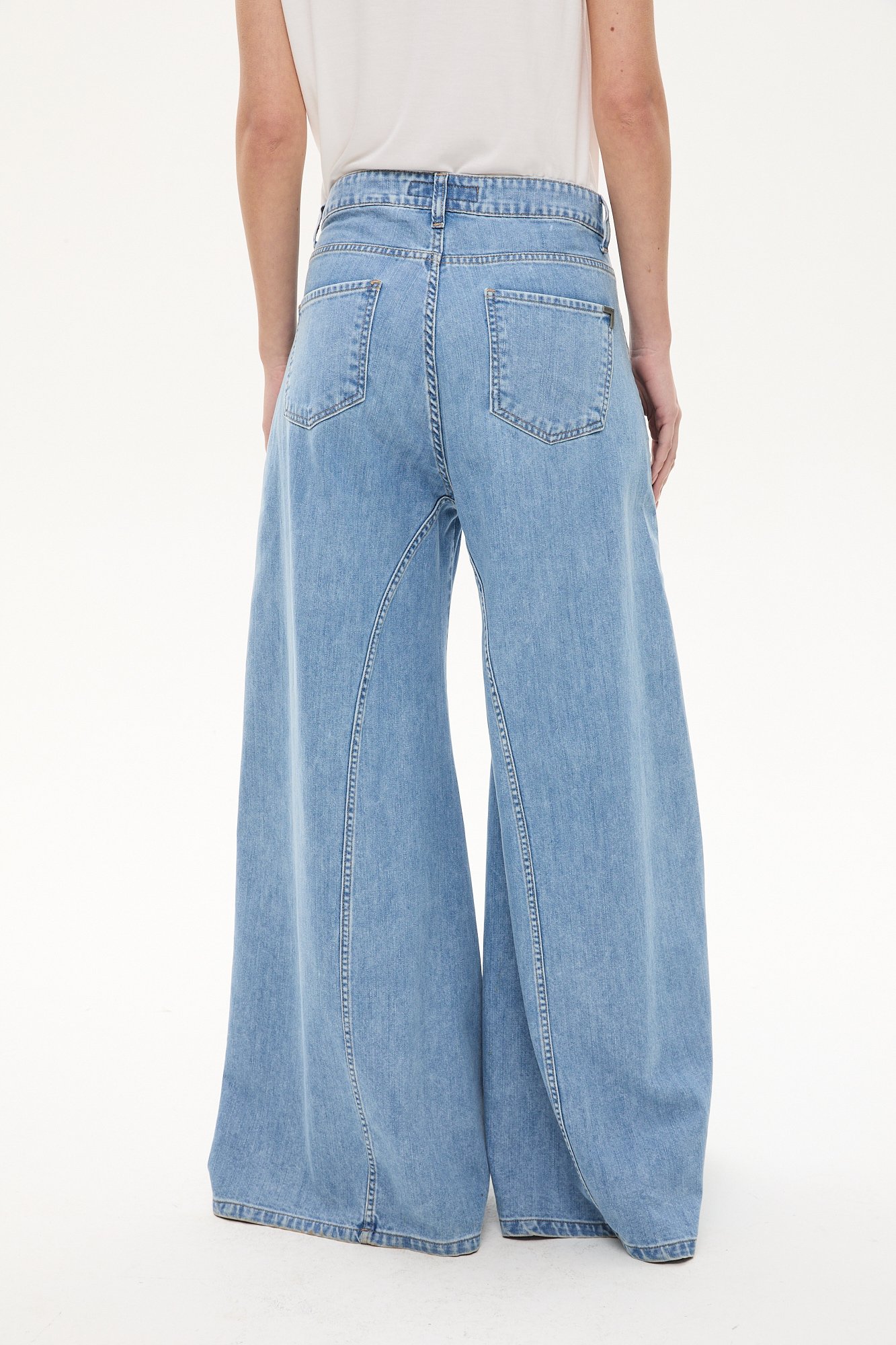 Pantalón denim super ancho con recortes - Imagen 5