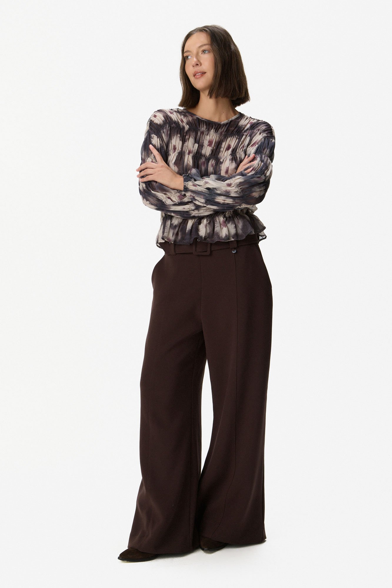 Pantalón de vestir con cinto y hebilla CHOCOLATE