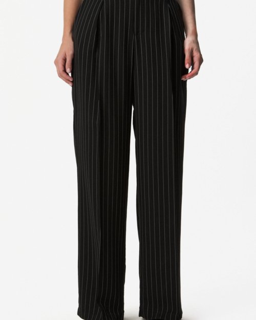 Pantalón sastrero rayado con pinzas NEGRO