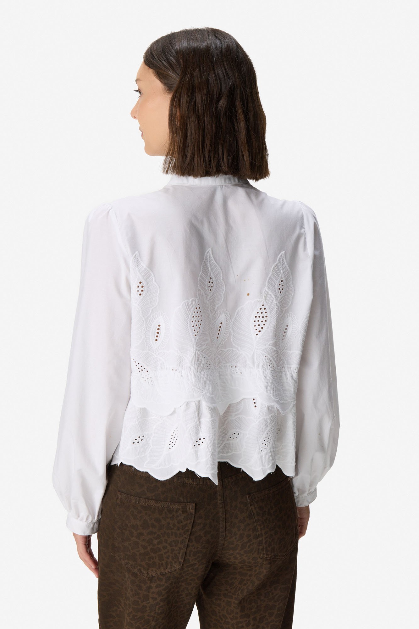 Camisa de poplin bordado con volado BLANCO - Imagen 2