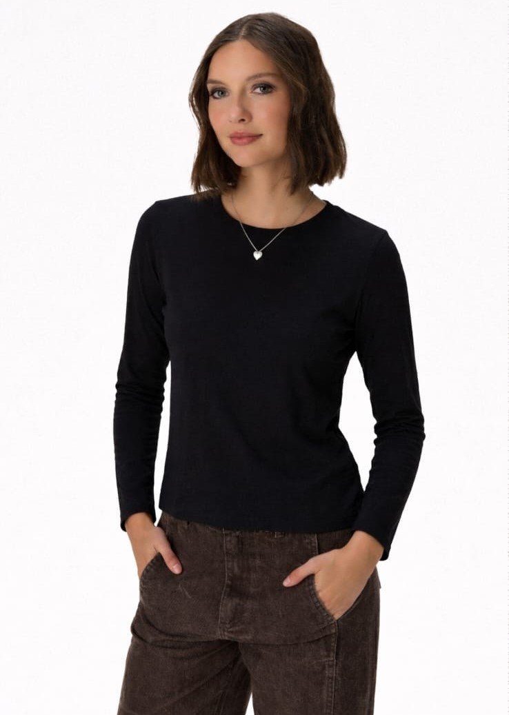 Remera básica manga larga escote redondo NEGRO