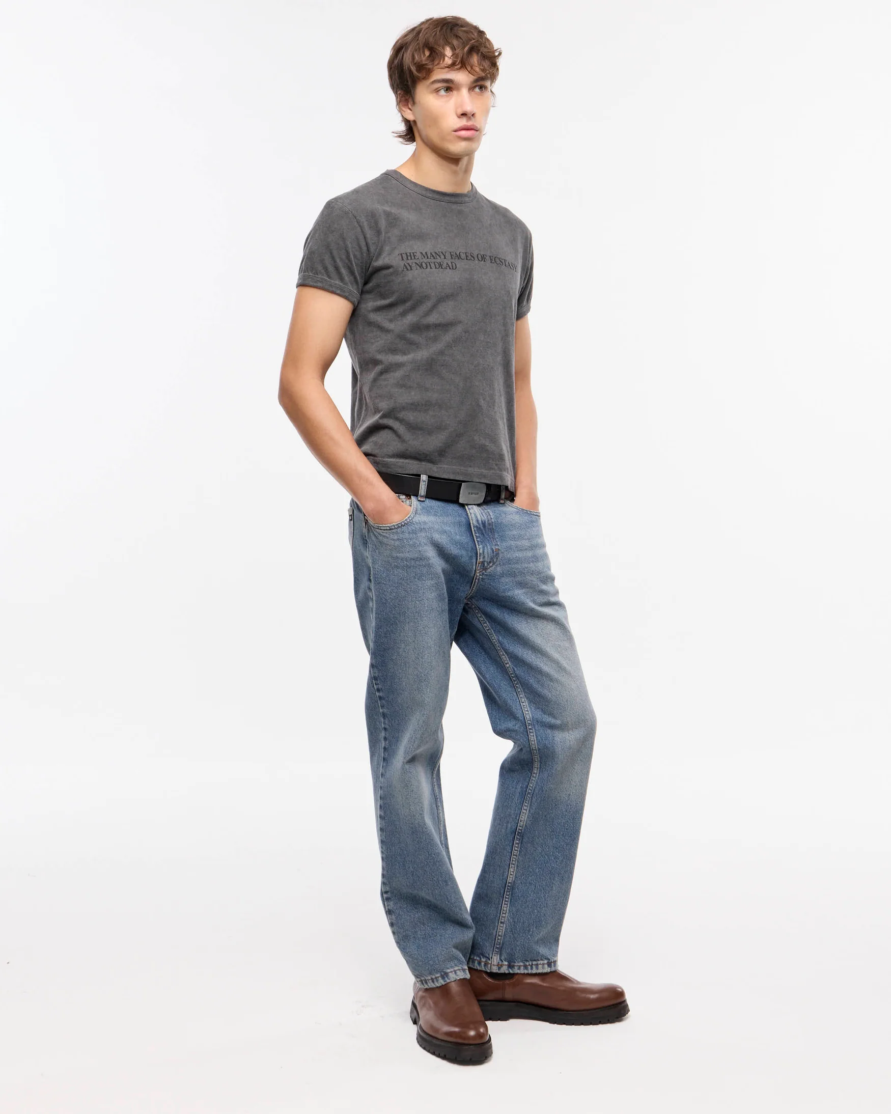 Remera fitted AYND ecstasy NEGRIDO - Imagen 4